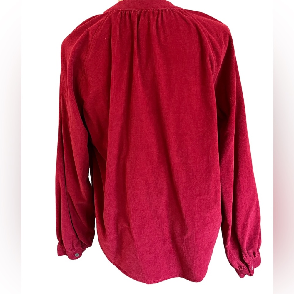 Universal Thread Women’s Burgundy Red Corduroy Blouse size Small EUC long sleeve - Picture 14 of 14